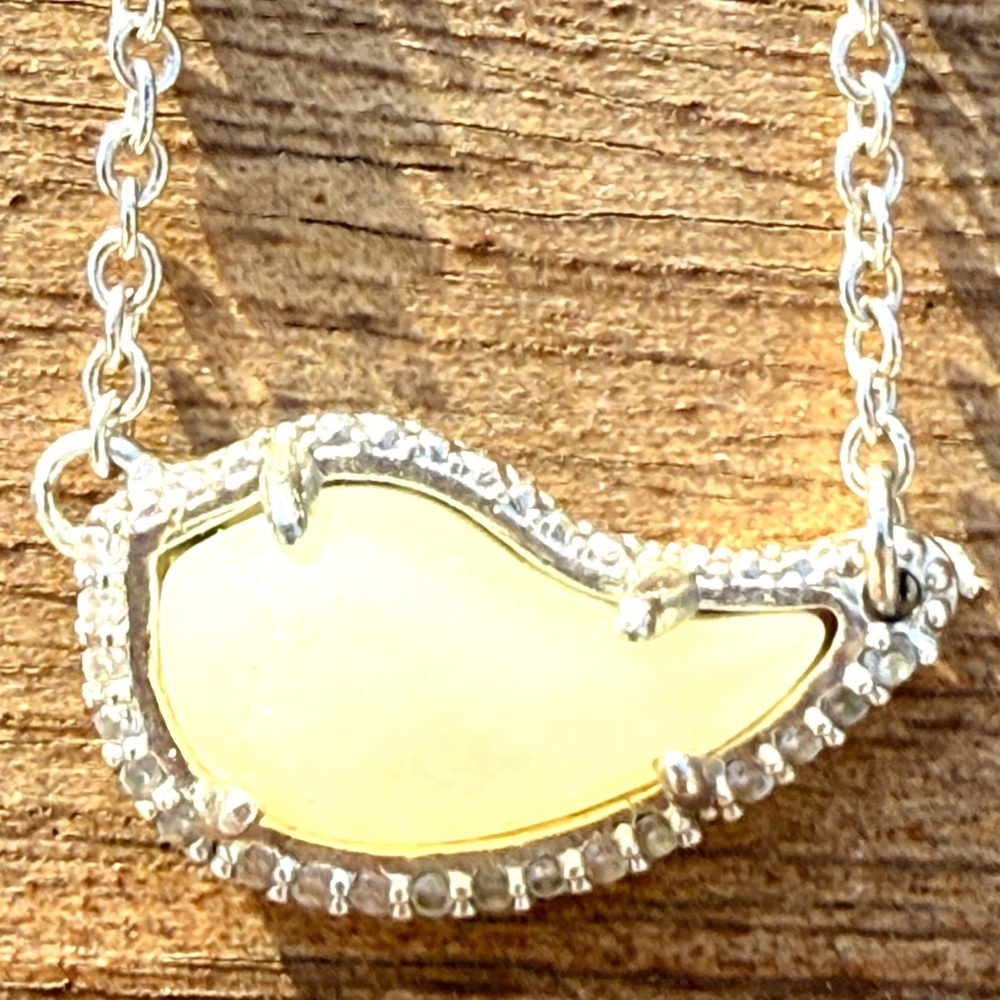 Kendra Scott Tansy Pendant Necklace Silvertone Rhodium Mother Of Pearl